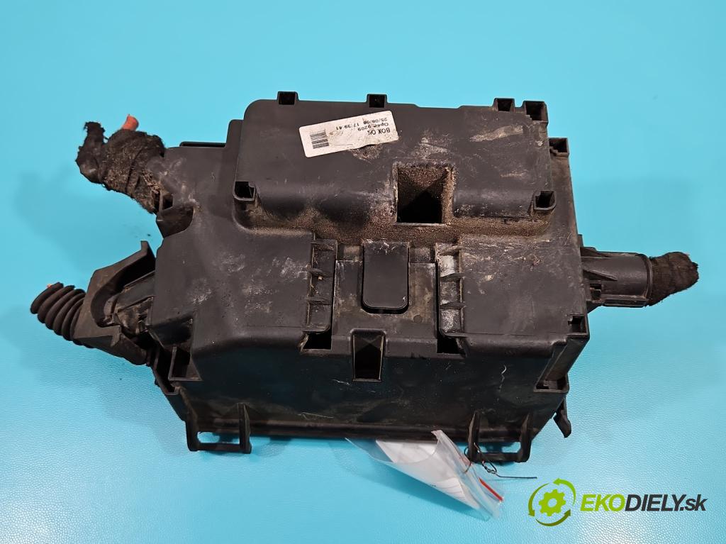 Opel Corsa D 2006-2014 1,3.0 CDTI 75 hp manual 55 kW 1248 cm3 3- skříňka pojistková  (Pojistkové skříňky)