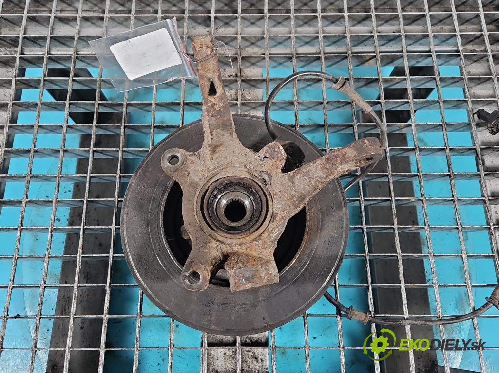 Volvo V40 I 1995-2004 1,8.0 16V 116 HP manual 85 kW 1731 cm3 5- náboj pravé (Náboje)