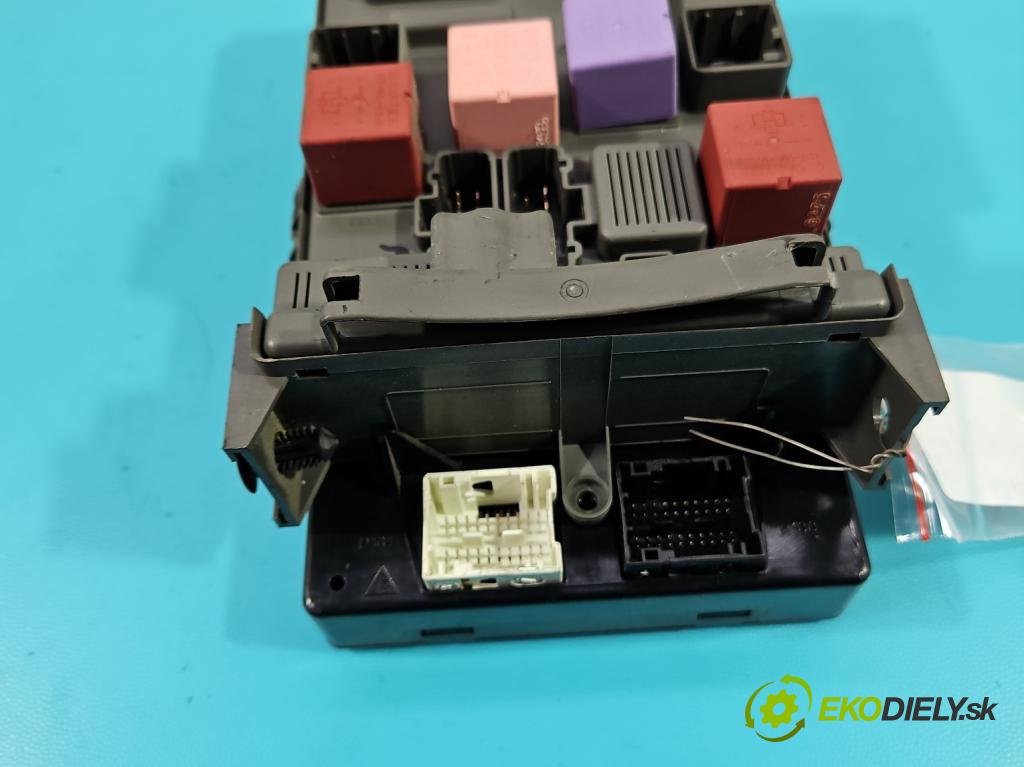 Renault Laguna II 2001-2007 1.6 16V 111KM manual 82 kW 1598 cm3 5- riadiaca jednotka ostatné 8200482048