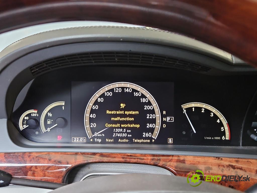 Mercedes S W221 2005-2013 3.0 CDI 235 HP automatic 173 kW 2987 cm3 4- prístrojovka/ budíky A2215405448 (Prístrojové dosky, displeje)