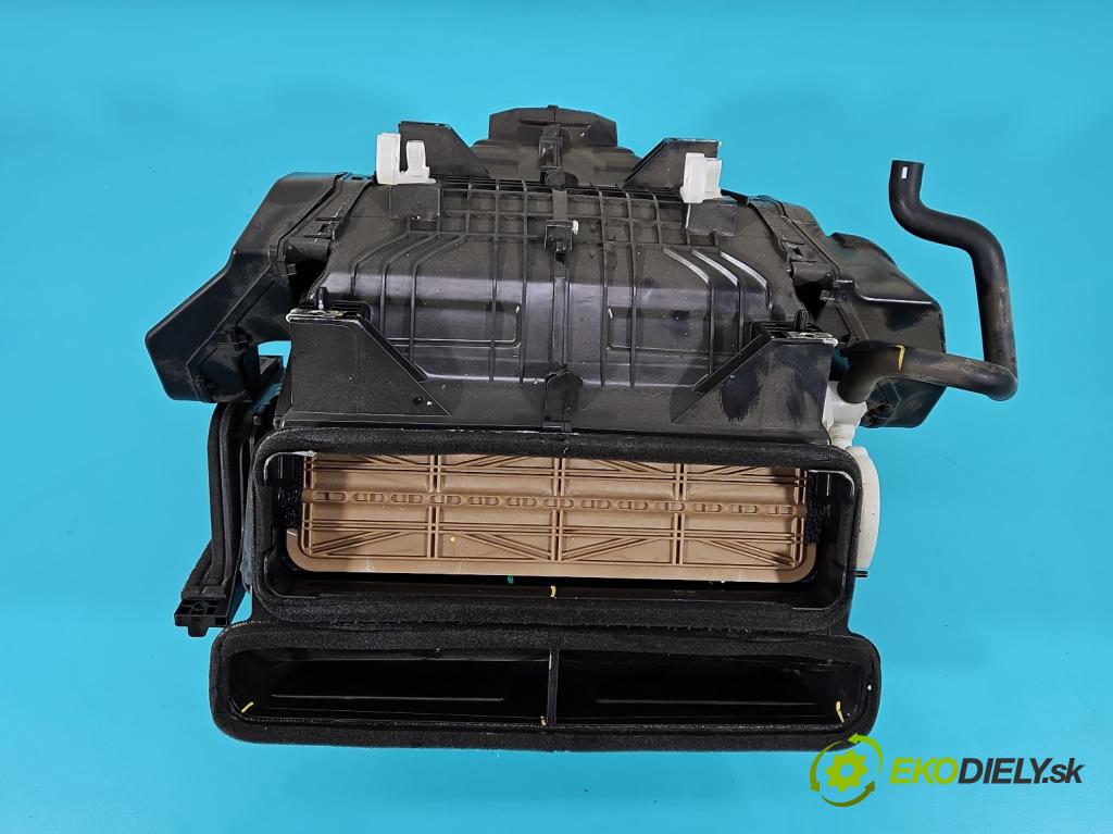 Isuzu D-Max II 2011-2019 2.5 crdi 163 hp automatic 120 kW 2499 cm3 5- radiátor 27110A0716 (Radiátory topení)