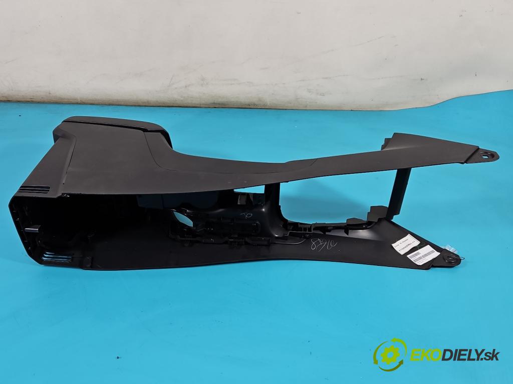 Isuzu D-Max II 2011-2019 2.5 crdi 163 HP automatic 120 kW 2499 cm3 5- operadlo F1505029BH1-11 (Lakťové opierky)