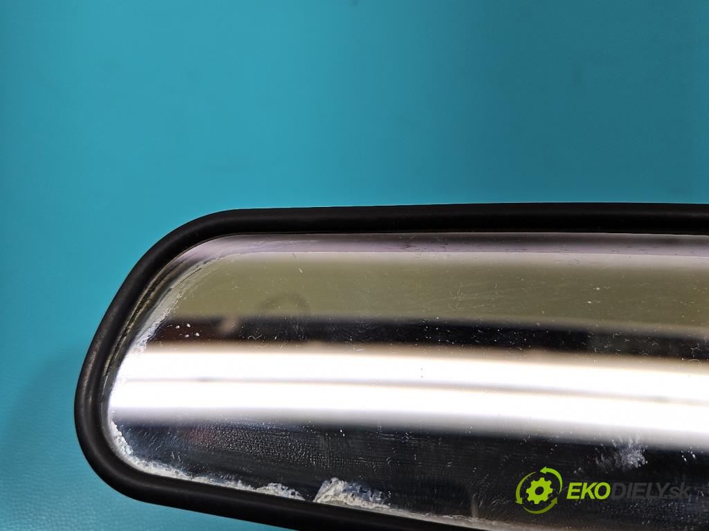 Isuzu D-Max II 2011-2019 2.5 crdi 163 hp automatic 120 kW 2499 cm3 5- zpětné zrcátko vnitřní  (Světla vnitřní)