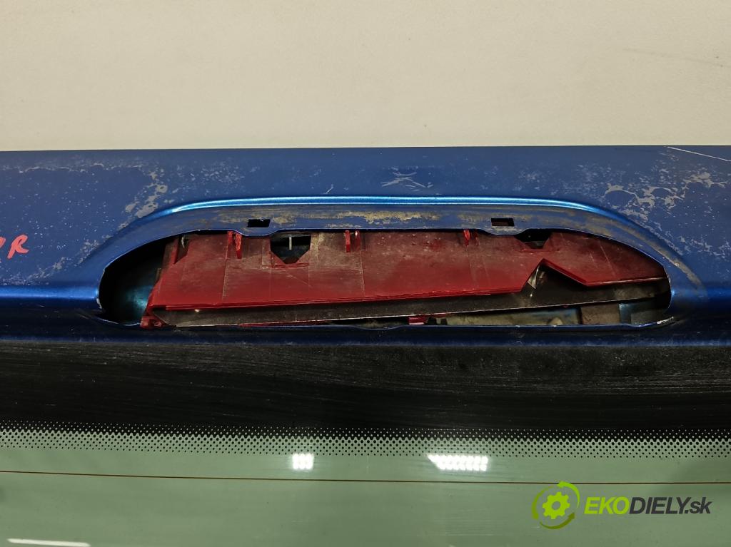 Peugeot 307 2.0 hdi 107 HP manual 79 kW 1997 cm3 5- zadní kufrové dveře  (Zadní kapoty)