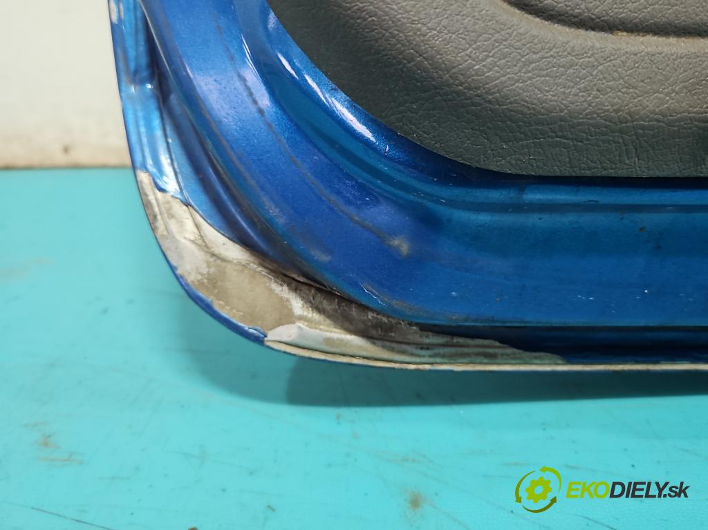 Peugeot 307 2.0 hdi 107 HP manual 79 kW 1997 cm3 5- zadní kufrové dveře  (Zadní kapoty)