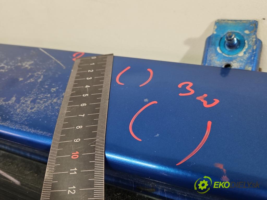 Peugeot 307 2.0 hdi 107 HP manual 79 kW 1997 cm3 5- zadní kufrové dveře  (Zadní kapoty)