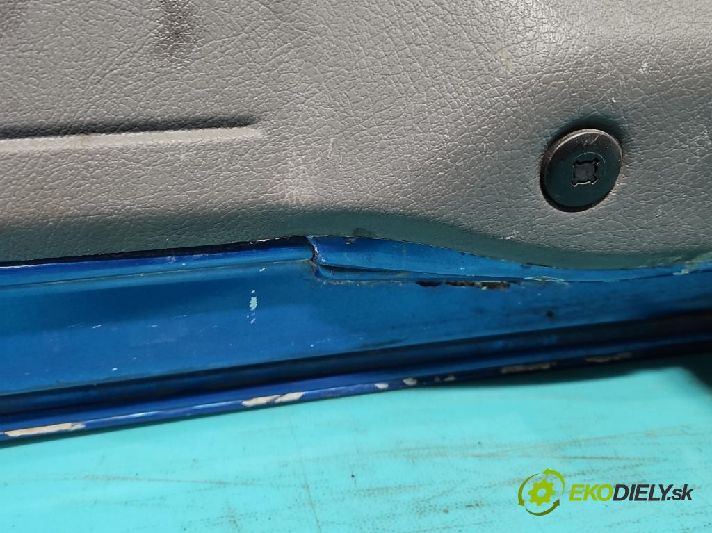 Peugeot 307 2.0 hdi 107 HP manual 79 kW 1997 cm3 5- zadní kufrové dveře  (Zadní kapoty)