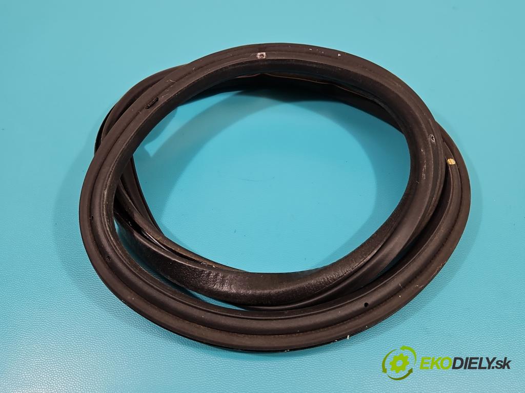 Isuzu D-Max II 2011-2019 2.5 crdi 163 hp automatic 120 kW 2499 cm3 5- Těsnění: dveře zadní levé  (Ostatní)