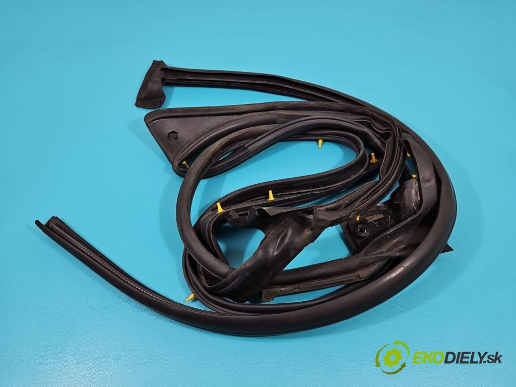 Isuzu D-Max II 2011-2019 2.5 crdi 163 hp automatic 120 kW 2499 cm3 5- Těsnění: dveře zadní levé  (Ostatní)