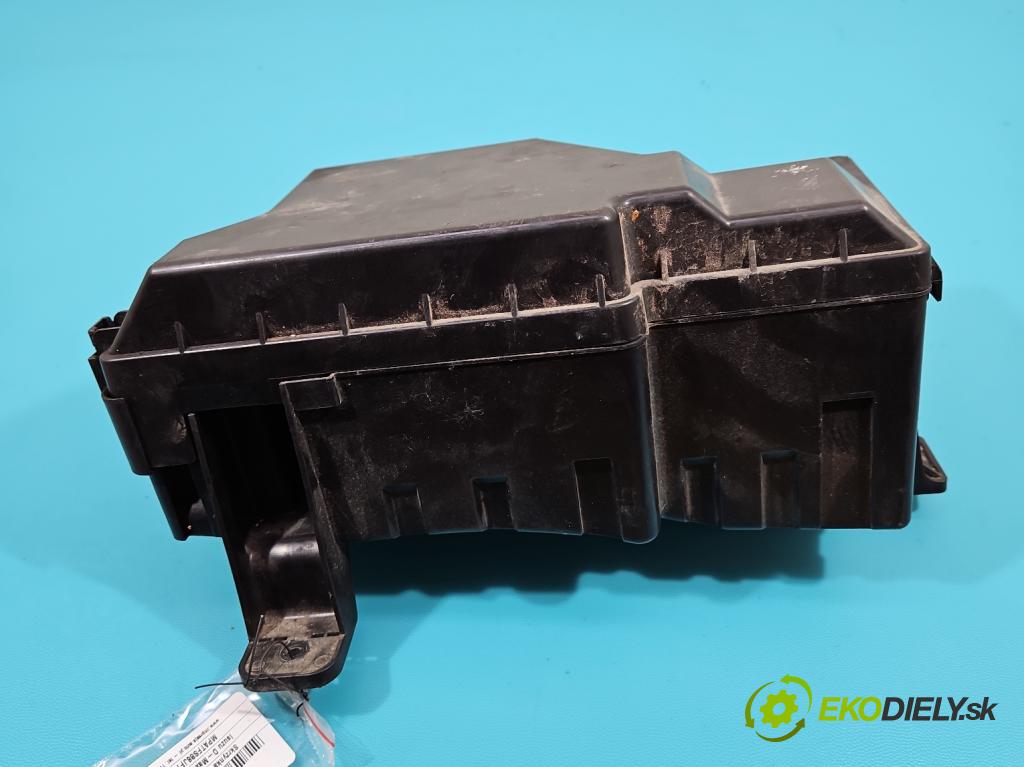 Isuzu D-Max II 2011-2019 2.5 crdi 163 hp automatic 120 kW 2499 cm3 5- skříňka pojistková  (Pojistkové skříňky)