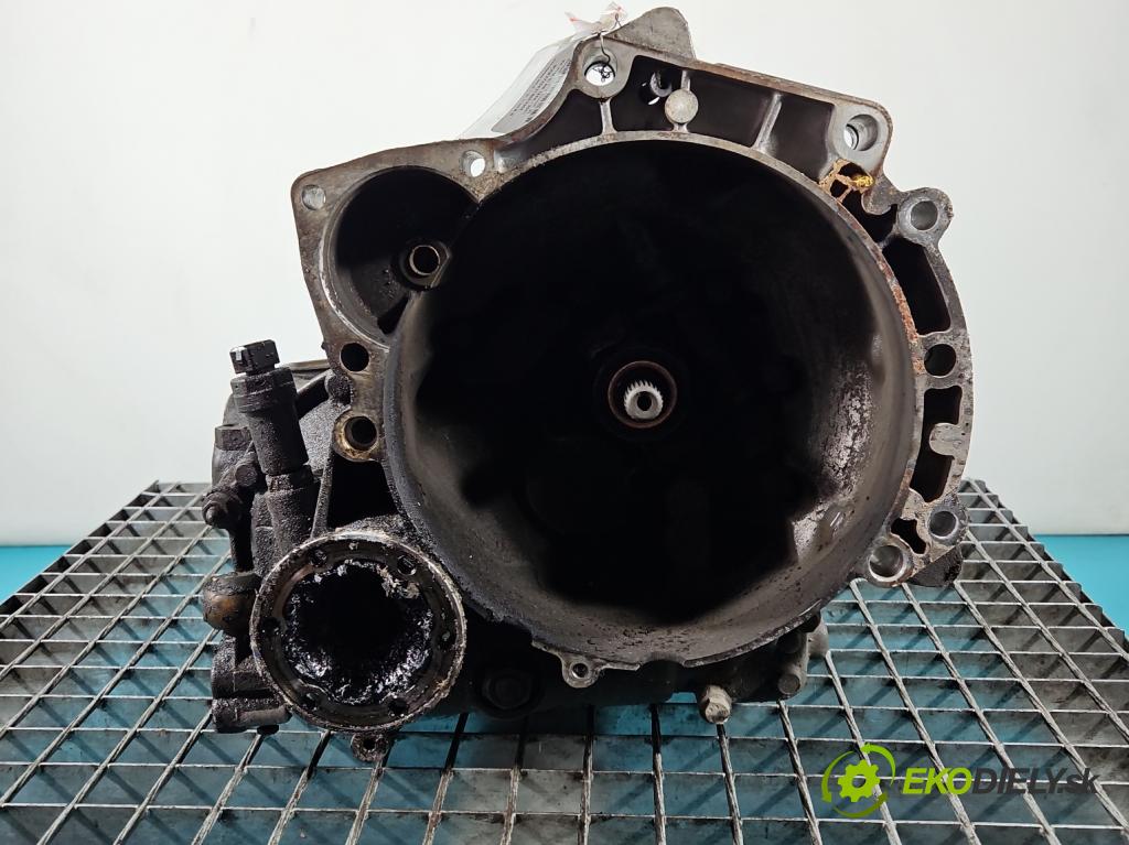 Vw Polo III 6N 1994-2001 1.4 60 hp manual 44 kW 1400 cm3 4- převodovka stupňová manual CWU