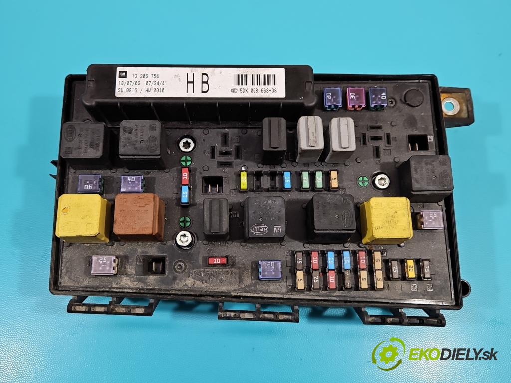 Opel Zafira B 2005-2014 1.9 CDTI 120 hp manual 88 kW 1910 cm3 5- skříňka pojistková 13206754 (Pojistkové skříňky)