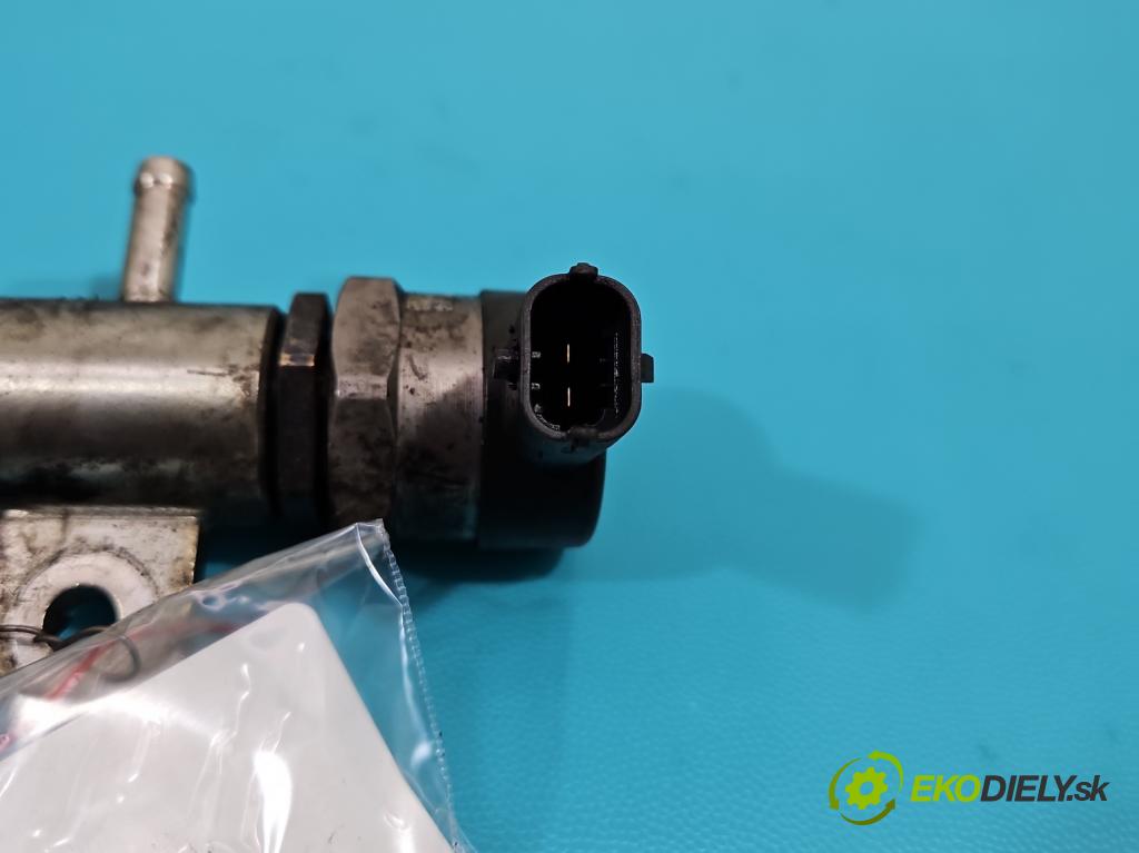 Opel Zafira B 2005-2014 1.9 CDTI 120 HP manual 88 kW 1910 cm3 5- lišta vstrekovacia 0445214056 (Vstrekovacie lišty)