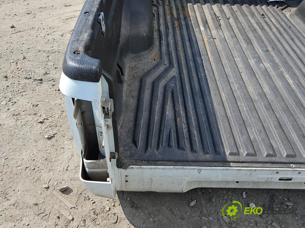 Isuzu D-Max II 2011-2019 2.5 crdi 163 hp automatic 120 kW 2499 cm3 5- Budova