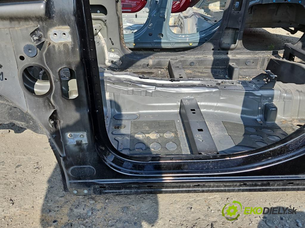 Jeep Compass I 2006-2016 2.4 16V 170 hp automatic 125 kW 2359 cm3 5- práh levý  (Ostatní)