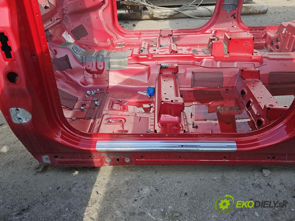 Land rover Discovery Sport 2014-2019 L550 2.0 T 241KM automatic 177 kW 1999 cm3 5- práh levý  (Ostatní)