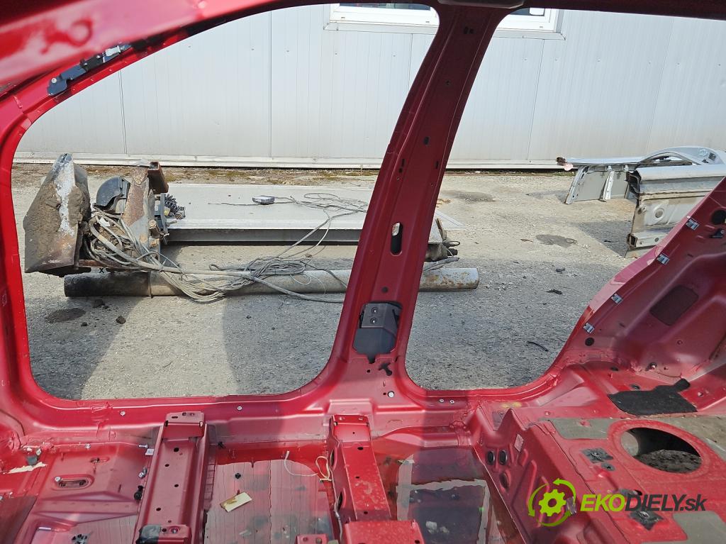 Land rover Discovery Sport 2014-2019 L550 2.0 T 241KM automatic 177 kW 1999 cm3 5- práh pravý  (Ostatní)