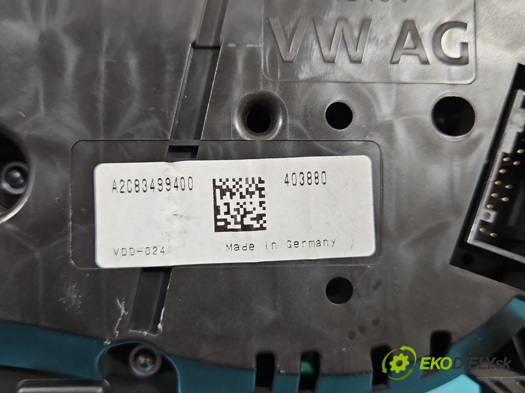 Vw Golf VII 2012-2020 1.6 tdi 105 HP automatic 77 kW 1598 cm3 5- prístrojovka/ budíky 5G0920861A (Prístrojové dosky, displeje)