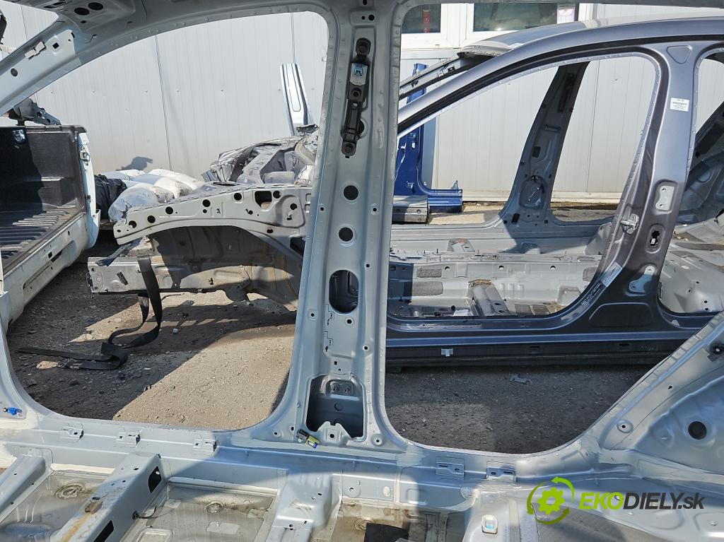 Kia Sportage IV 2015-2021 1.6 GDI 132 hp manual 97 kW 1591 cm3 5- práh pravý  (Ostatní)