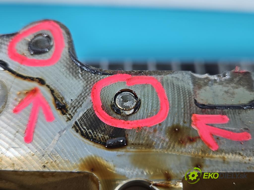 Mercedes GLA X156 2013-2019 1.6 T 156 hp automatic 115 kW 1595 cm3 5- Blok motoru 270910 (Blok motoru)