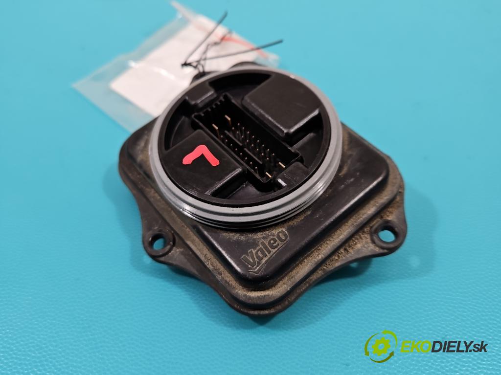 Vw Golf VII 2012-2020 1.6 tdi 105 HP automatic 77 kW 1598 cm3 5- střídač: xenon 3D0941329 (Riadiace jednotky xenónu)