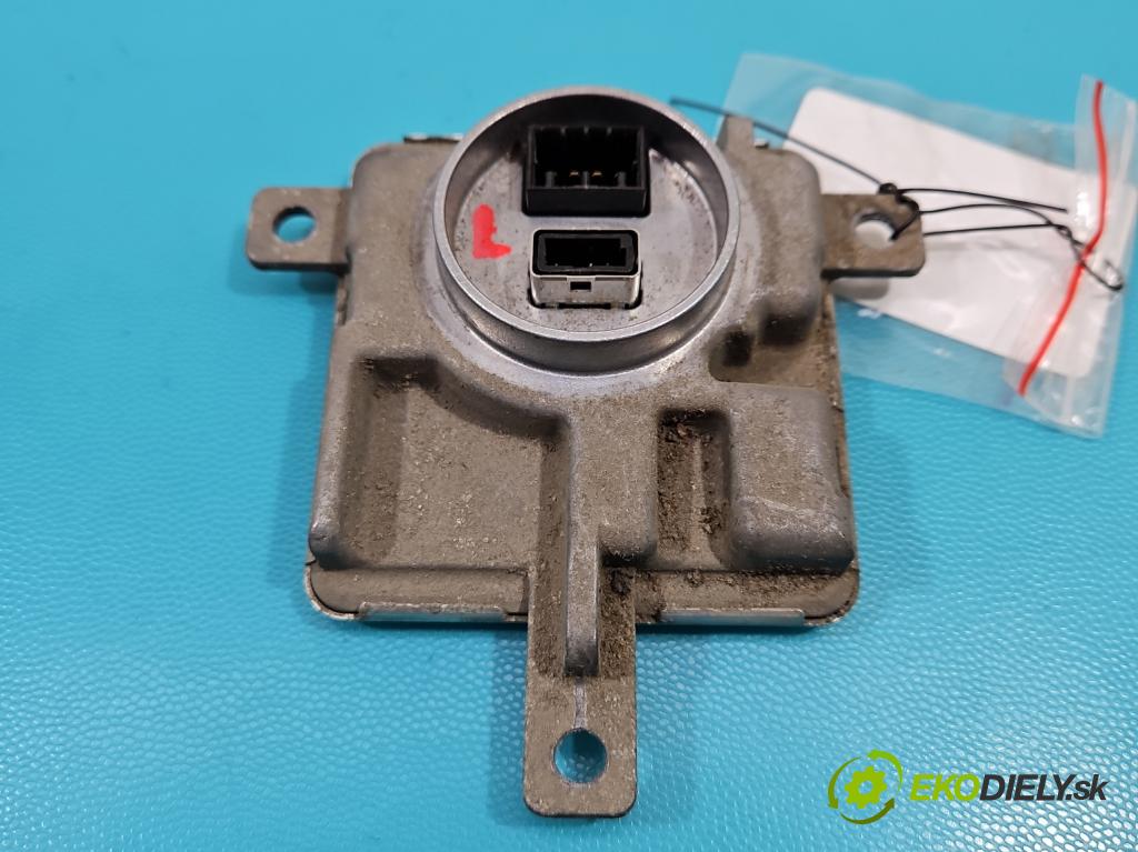 Vw Golf VII 2012-2020 1.6 tdi 105 HP automatic 77 kW 1598 cm3 5- střídač: xenon 8K0941597E (Riadiace jednotky xenónu)