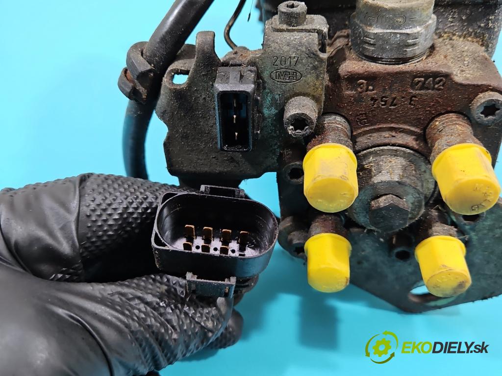 Vw Passat B4 1993-1997 1.9 tdi 90 HP manual 66 kW 1896 cm3 5- čerpadlo vstrekovacia 0460404985 (Vstrekovacie čerpadlá)