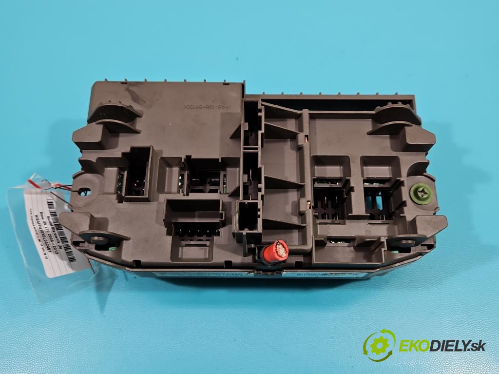 Bmw X5 E70 2006-2013 3.0d 235 hp automatic 173 kW 2993 cm3 5- skříňka pojistková 6976384 (Pojistkové skříňky)