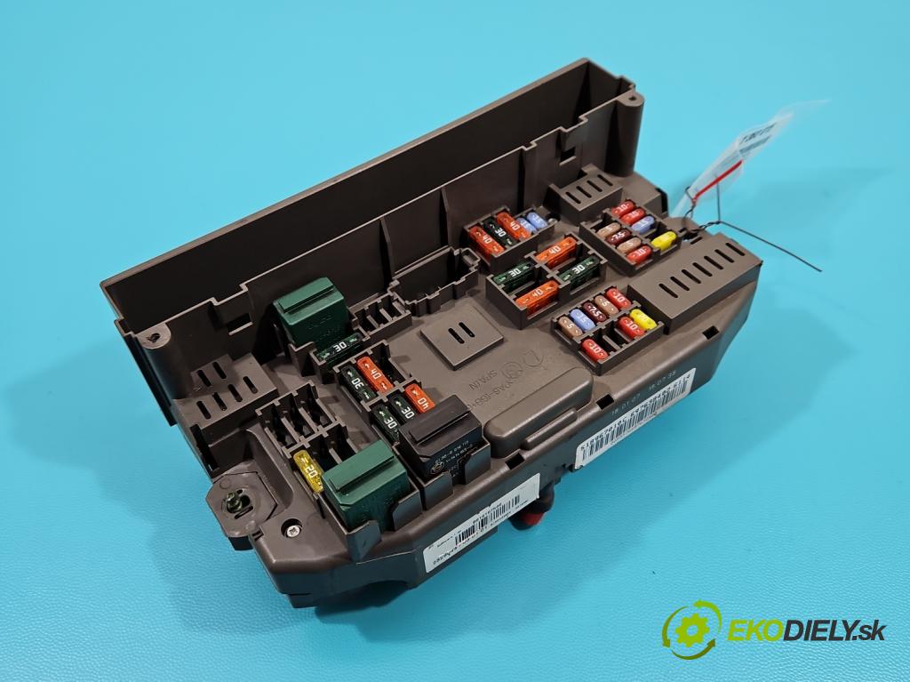 Bmw X5 E70 2006-2013 3.0d 235 hp automatic 173 kW 2993 cm3 5- skříňka pojistková 6976384 (Pojistkové skříňky)