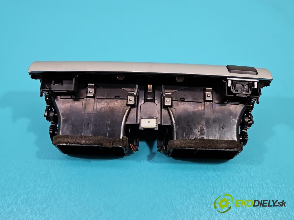 Bmw X5 E70 2006-2013 3.0d 235 HP automatic 173 kW 2993 cm3 5- Mřížka: kúrenia stredová 6958654 (Mriežky kúrenia (fukáre))