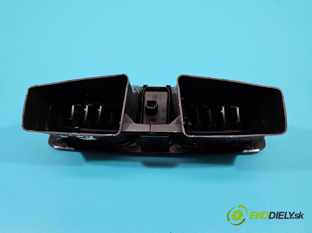 Renault Fluence 1.6 16V 114 HP manual 84 kW 1598 cm3 4- Mřížka: kúrenia stredová  (Mriežky kúrenia (fukáre))