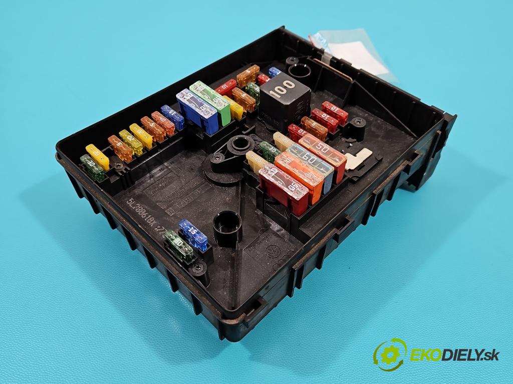 Vw Caddy III 2K 2003-2020 2.0 tdi 102 hp manual 75 kW 1968 cm3 5- skříňka pojistková 1K0937629C (Pojistkové skříňky)