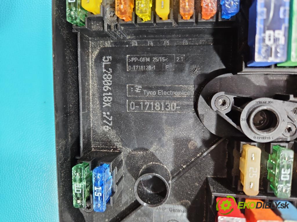 Vw Caddy III 2K 2003-2020 2.0 tdi 102 hp manual 75 kW 1968 cm3 5- skříňka pojistková 1K0937629C (Pojistkové skříňky)