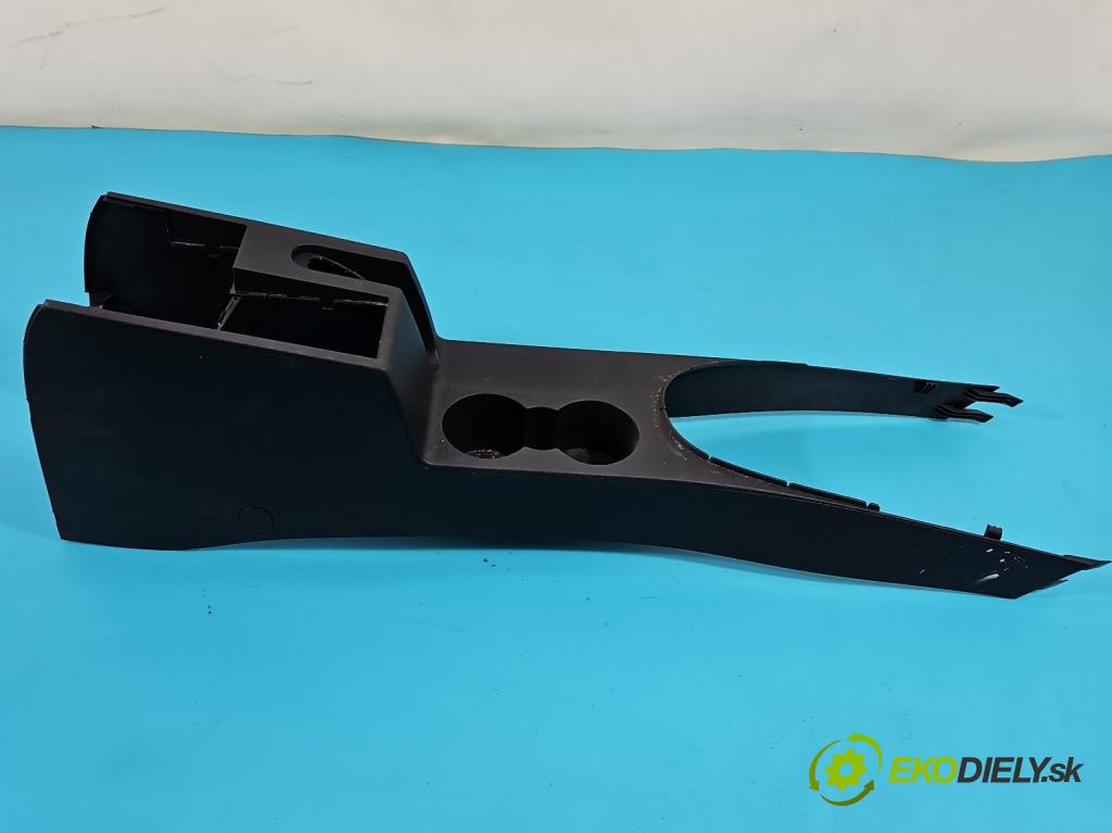 Vw Caddy III 2K 2003-2020 2.0 tdi 102 HP manual 75 kW 1968 cm3 5- operadlo  (Lakťové opierky)