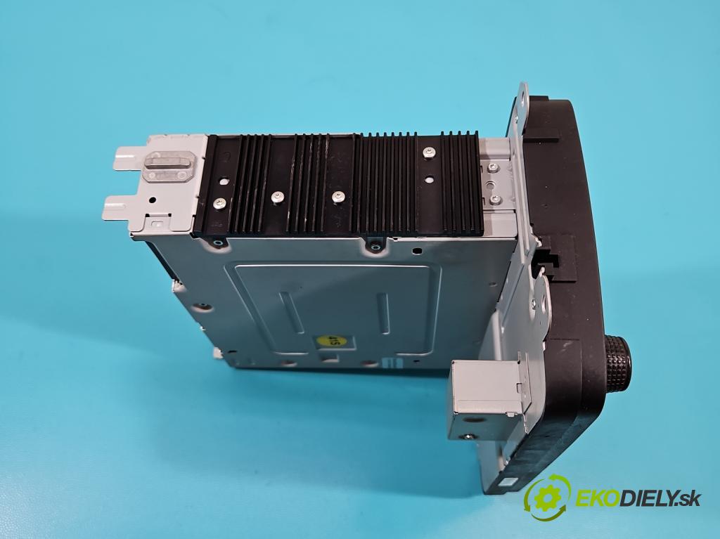 Vw Caddy III 2K 2003-2020 2.0 tdi 102 HP manual 75 kW 1968 cm3 5- Radio originál 7F0035153