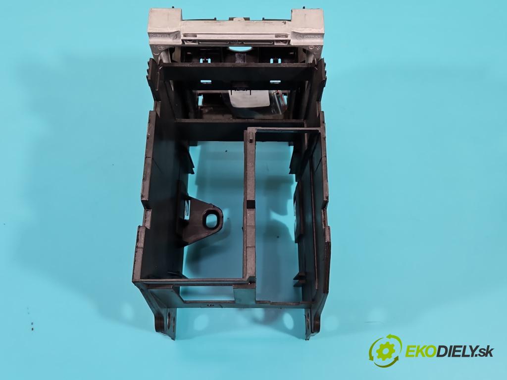 Vw Caddy III 2K 2003-2020 2.0 tdi 102 HP manual 75 kW 1968 cm3 5- operadlo 1T0857669H (Lakťové opierky)