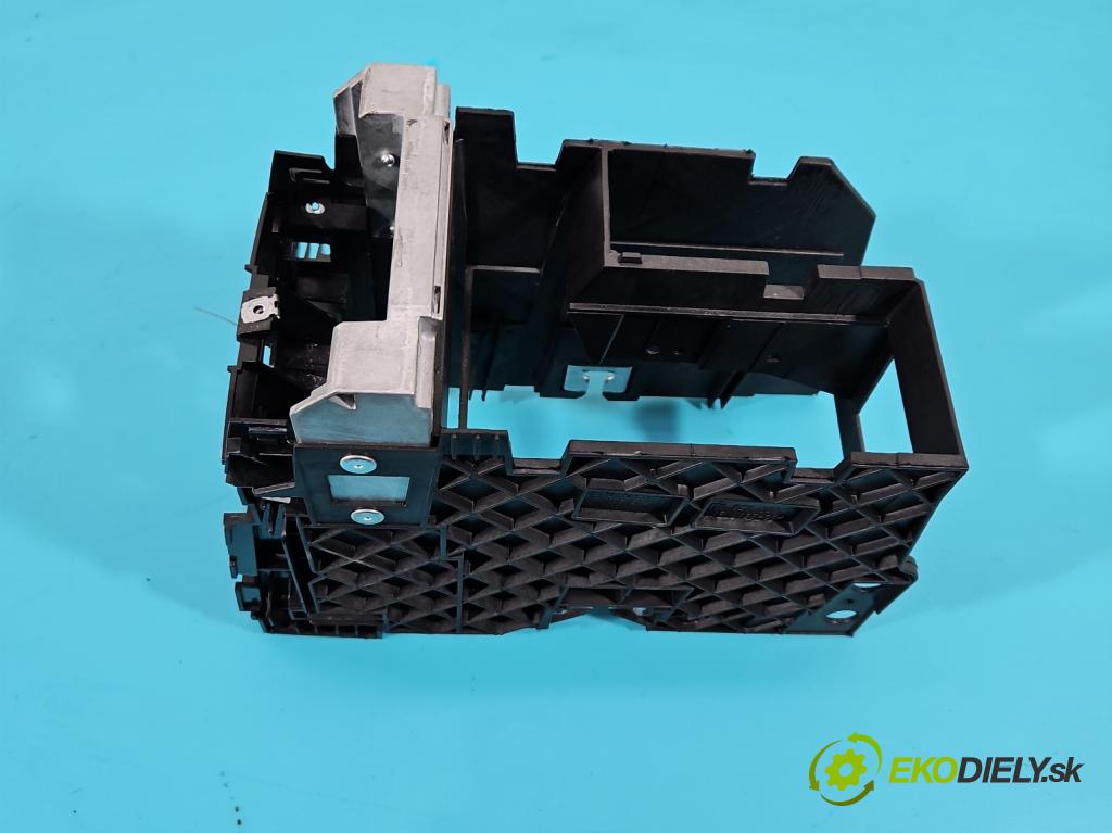 Vw Caddy III 2K 2003-2020 2.0 tdi 102 HP manual 75 kW 1968 cm3 5- operadlo 1T0857669H (Lakťové opierky)