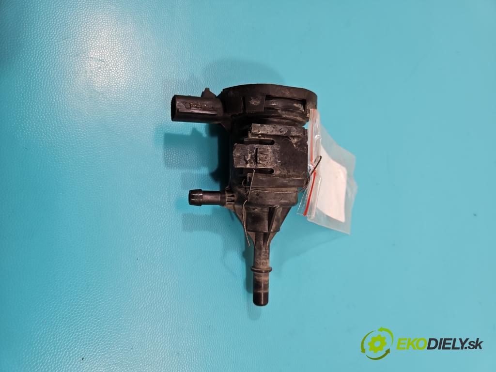 Jeep Compass I 2006-2016 2.4 16V 170 hp automatic 125 kW 2359 cm3 5- čerpadlo ostřikovačů 1345B (Pumpy, čerpadla ostřikovačů)