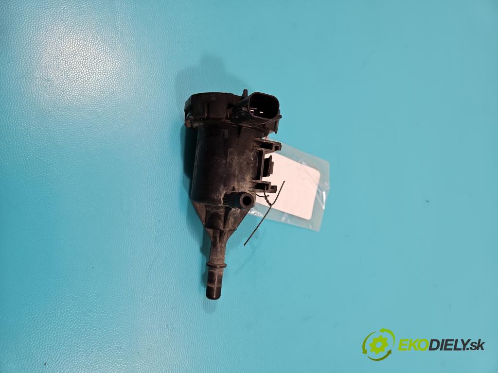 Jeep Compass I 2006-2016 2.4 16V 170 hp automatic 125 kW 2359 cm3 5- čerpadlo ostřikovačů 1345B (Pumpy, čerpadla ostřikovačů)