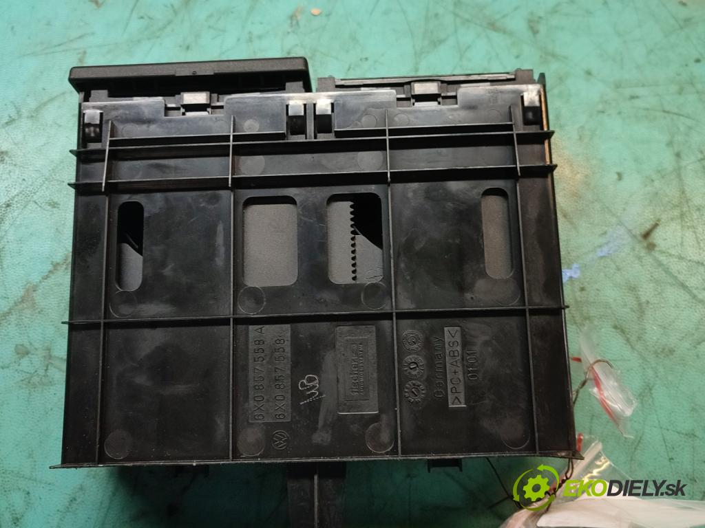 Vw Lupo 1.4 16V 75 HP manual 55 kW 1390 cm3 3- Rukojeť: na nápoje: 6X0857558A (Úchyty, držiaky na nápoje)