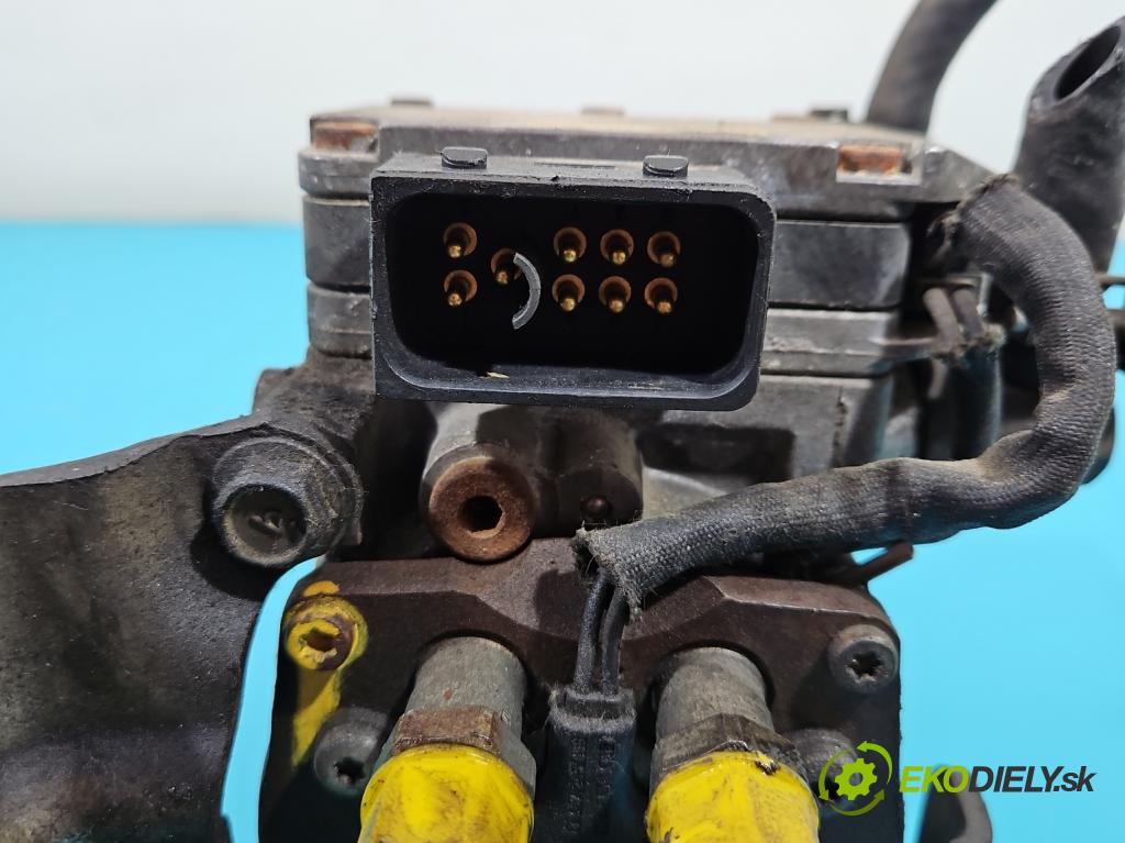 Nissan Almera tino 2.2 TD 114 HP manual 84 kW 2184 cm3 5- čerpadlo vstrekovacia 0470504012 (Vstrekovacie čerpadlá)