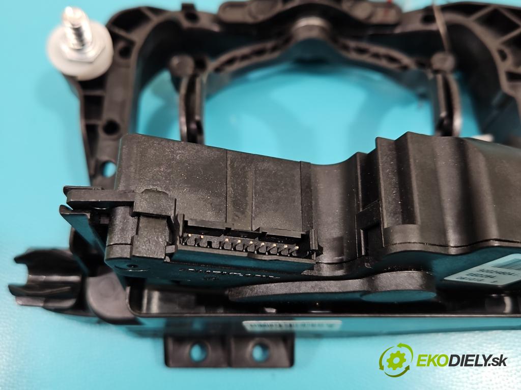 Vw Golf VII 2012-2020 1.6 tdi 105 hp automatic 77 kW 1598 cm3 5- motorek 90024604