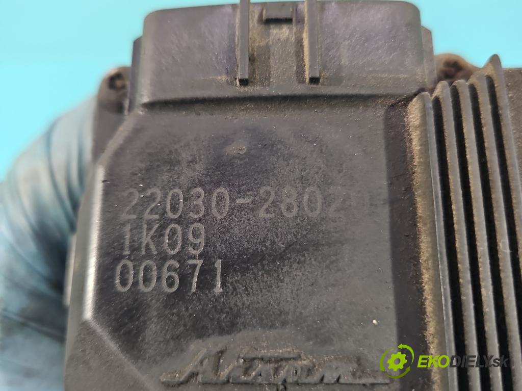 Toyota Avensis I T22 1997-2003 2.0 16V 150 HP manual 110 kW 1998 cm3 5- klapka 22030-28020 (Škrtiace klapky)