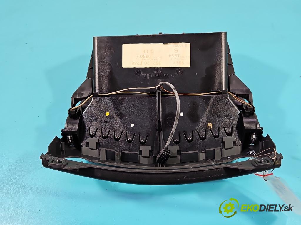 Mercedes E W211 2002-2009 1.8 kompressor 163 HP automatic 120 kW 1796 cm3 4- Mřížka: kúrenia stredová A2118301854 (Mriežky kúrenia (fukáre))