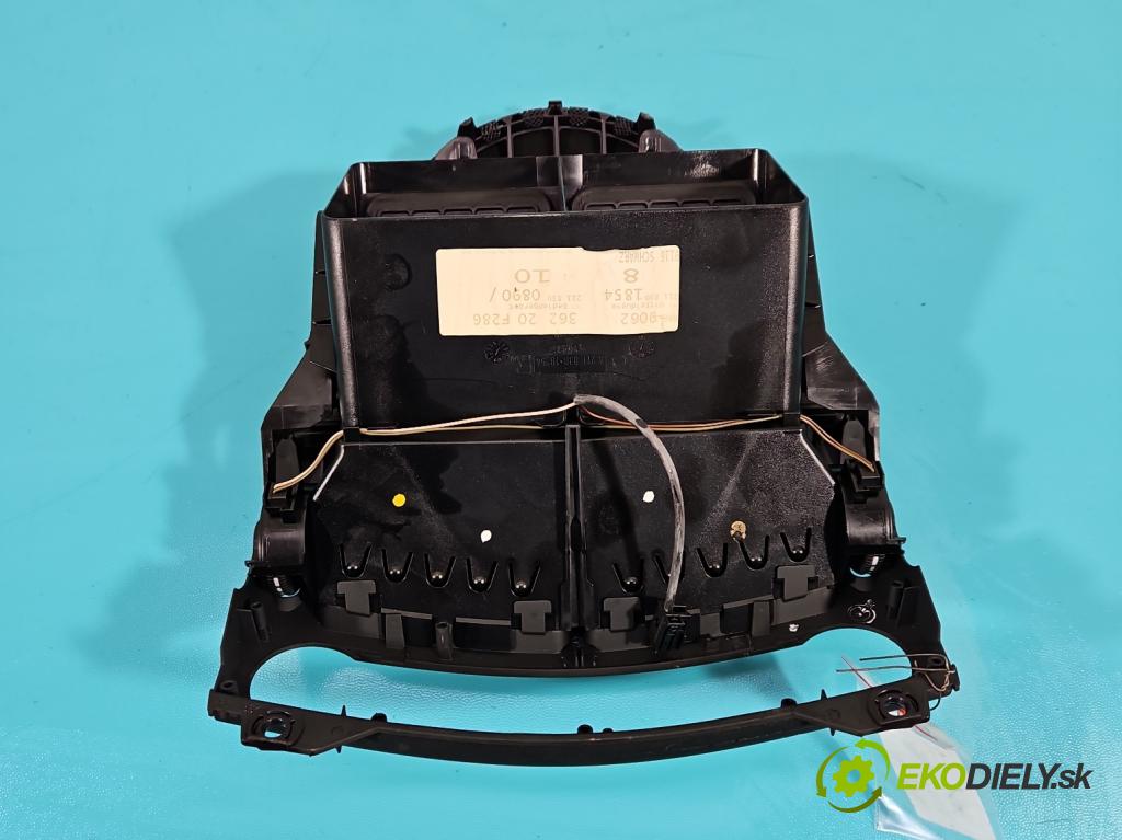 Mercedes E W211 2002-2009 1.8 kompressor 163 HP automatic 120 kW 1796 cm3 4- Mřížka: kúrenia stredová A2118301854 (Mriežky kúrenia (fukáre))