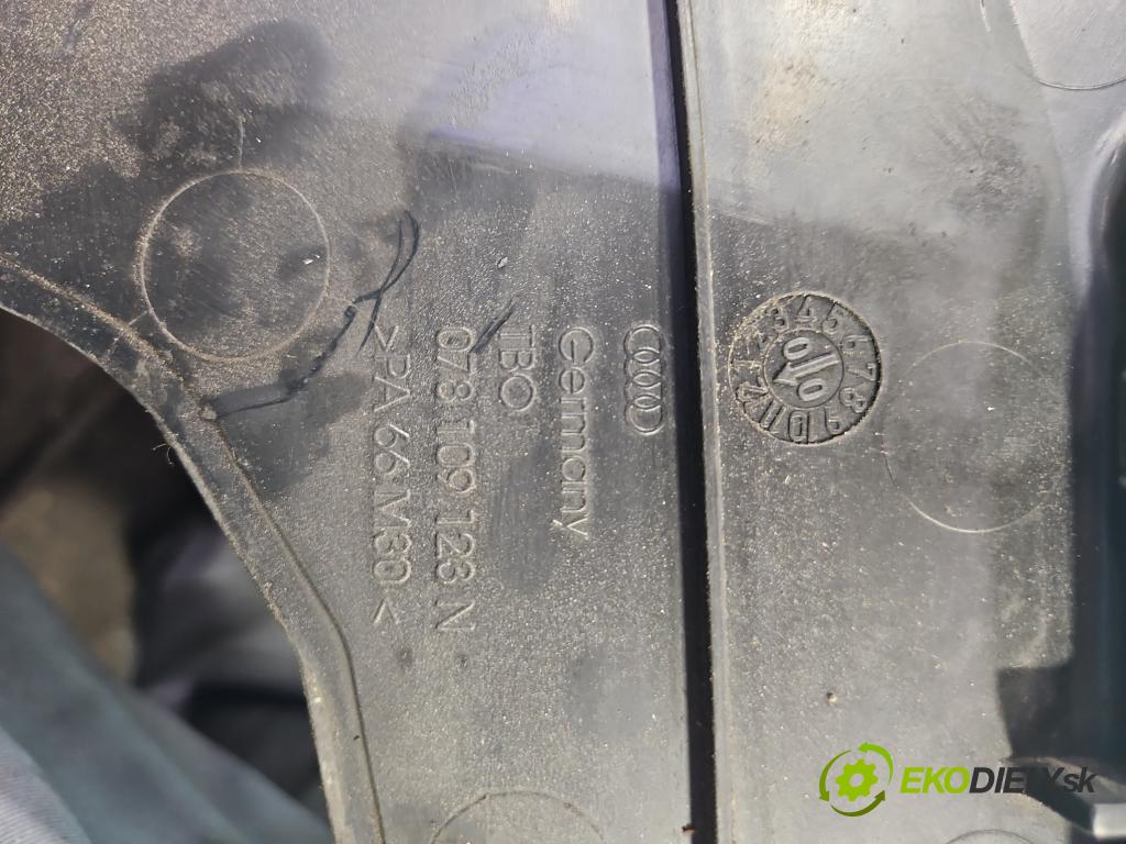 Audi A6 C5 1997-2004 2.4 V6 165 hp automatic 121 kW 2393 cm3 4- obal vačkový 078109123N (Kryty motora)