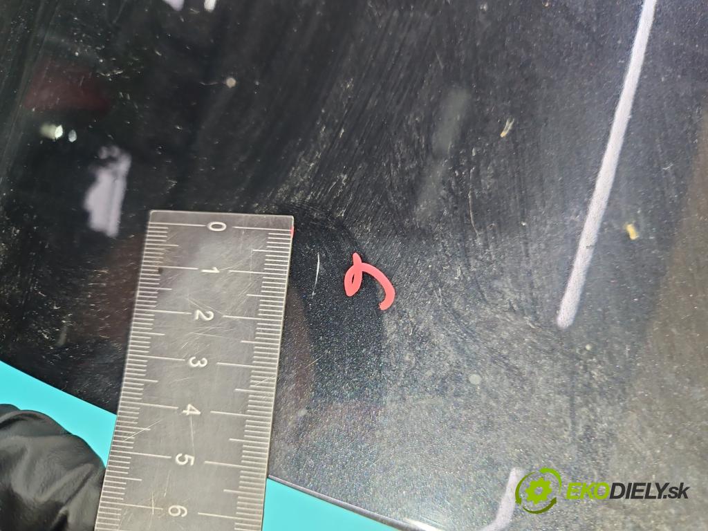 Audi A6 C5 1997-2004 2.4 V6 165 hp automatic 121 kW 2393 cm3 4- zadní kufrové dveře  (Zadní kapoty)