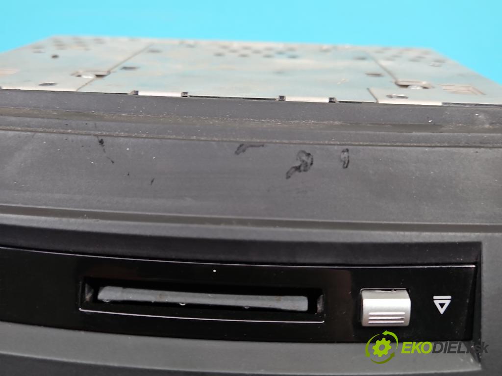 Mercedes S W221 2005-2013 3.0 CDI 235 hp automatic 173 kW 2987 cm3 4- Radio továrna: A2218700693