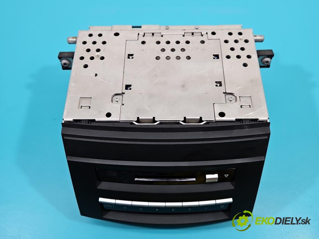 Mercedes S W221 2005-2013 3.0 CDI 235 hp automatic 173 kW 2987 cm3 4- Radio továrna: A2218700693