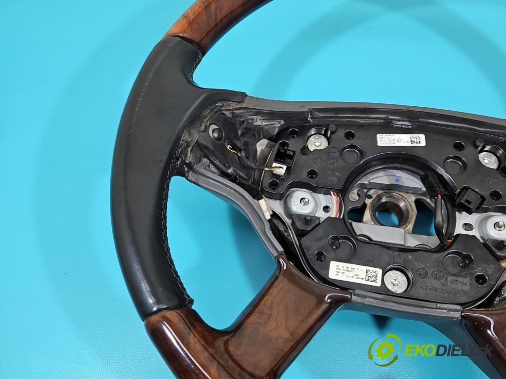 Mercedes S W221 2005-2013 3.0 CDI 235 HP automatic 173 kW 2987 cm3 4- volant A2218201711 (Volanty)